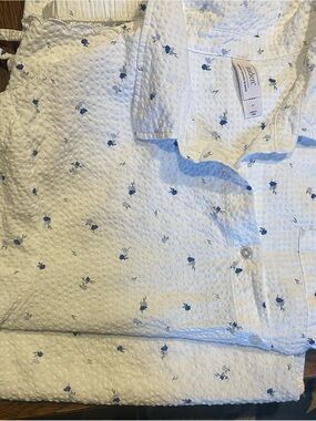 Auden White Seersucker Pajama Set with Blue Floral Print